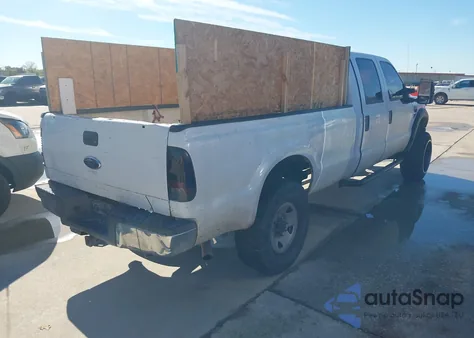 2009 Ford F-250 King Ranch/Lariat/Xl/Xlt z USA, uszkodzony, nr VIN 1FTSW20529EA81663